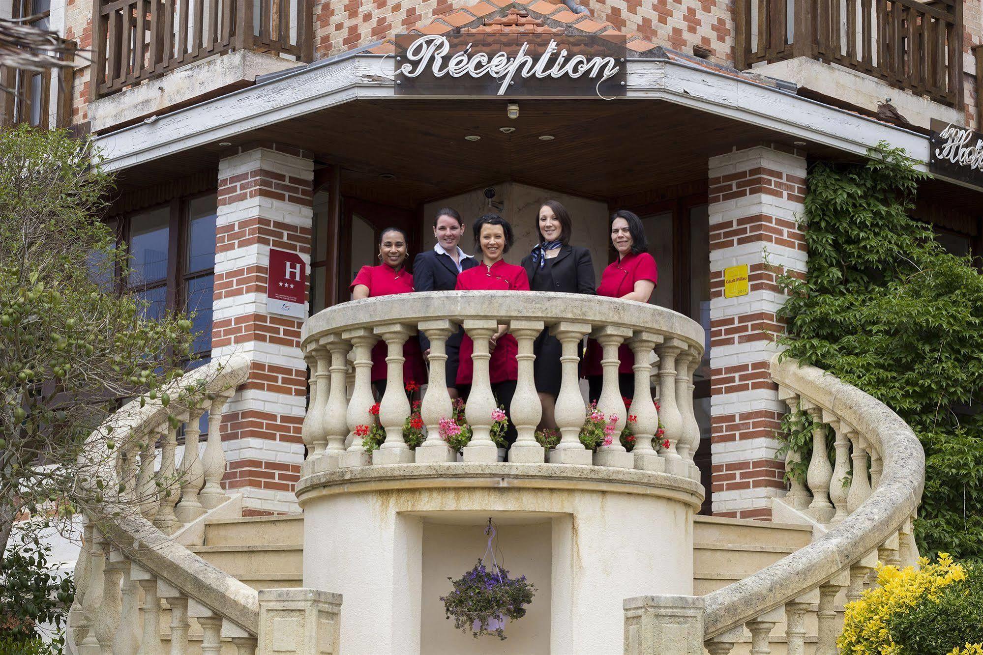 Hotel Le Dauphin Arcachon Exterior photo